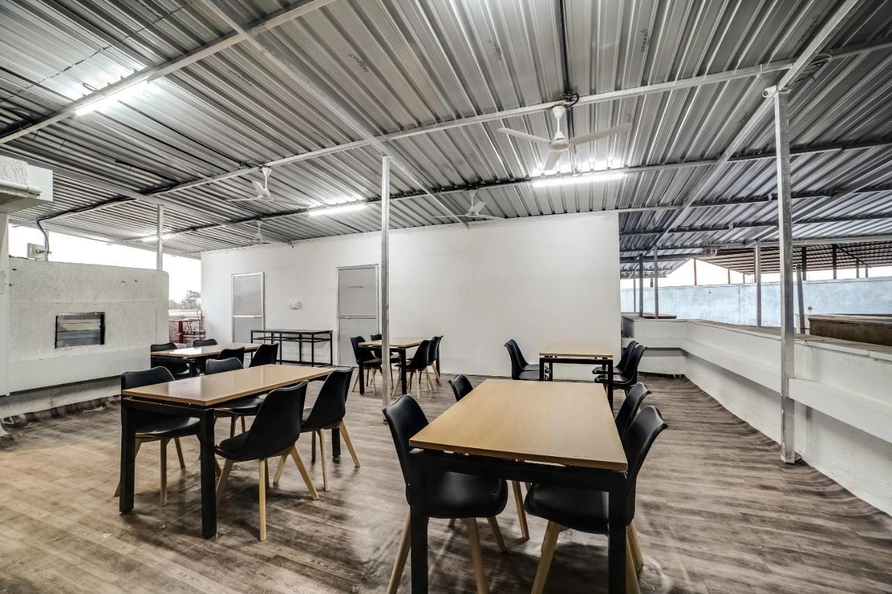 Hotel Bhumi World Bhiwandi Zewnętrze zdjęcie